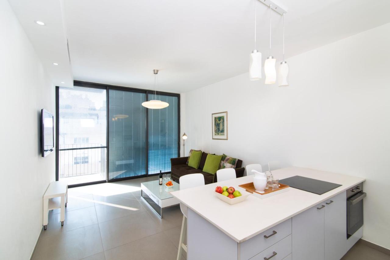 Hilton Bay Apartment With The Shelter Tel Awiw Zewnętrze zdjęcie