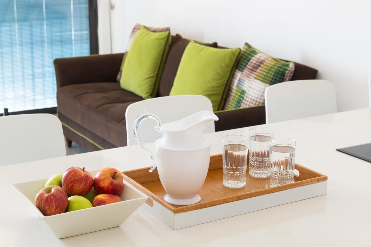 Hilton Bay Apartment With The Shelter Tel Awiw Zewnętrze zdjęcie